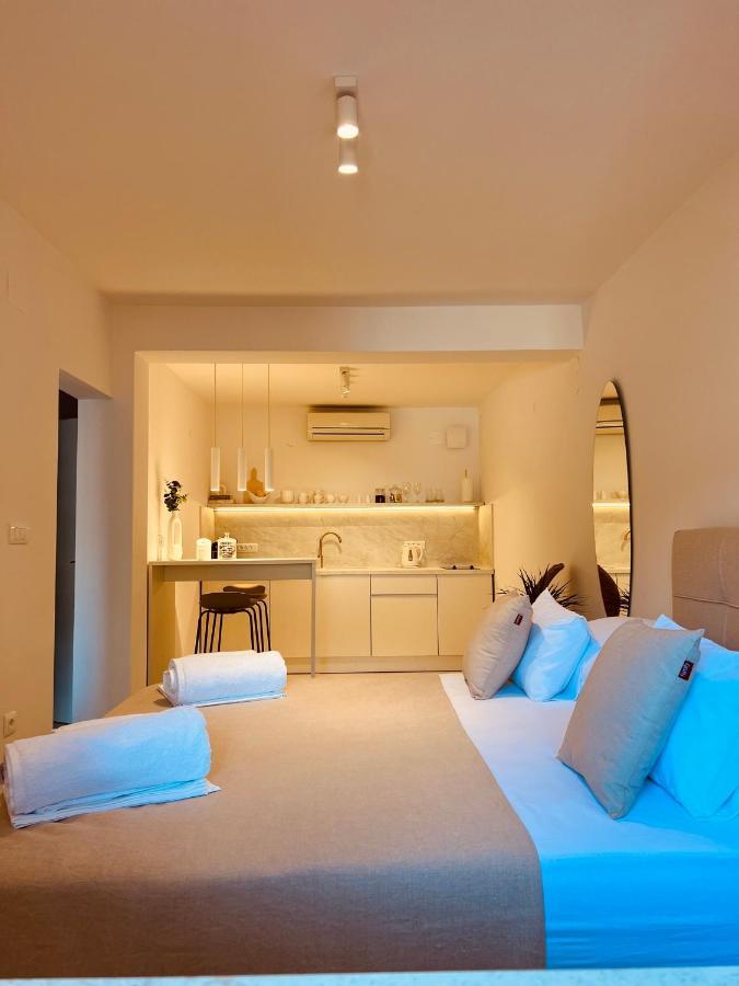 חוואר Oleander Apartment & Room Centar מראה חיצוני תמונה