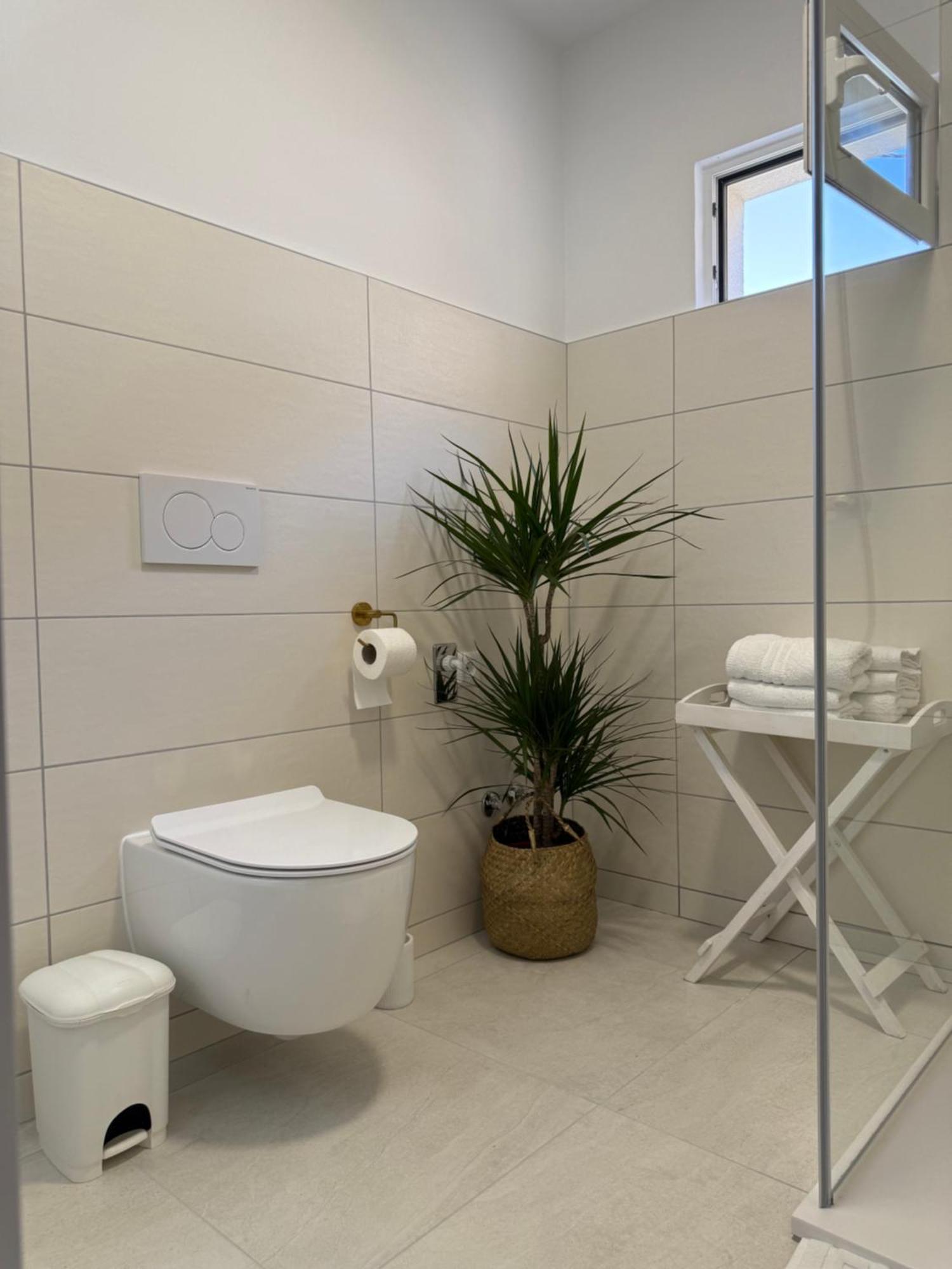 חוואר Oleander Apartment & Room Centar מראה חיצוני תמונה