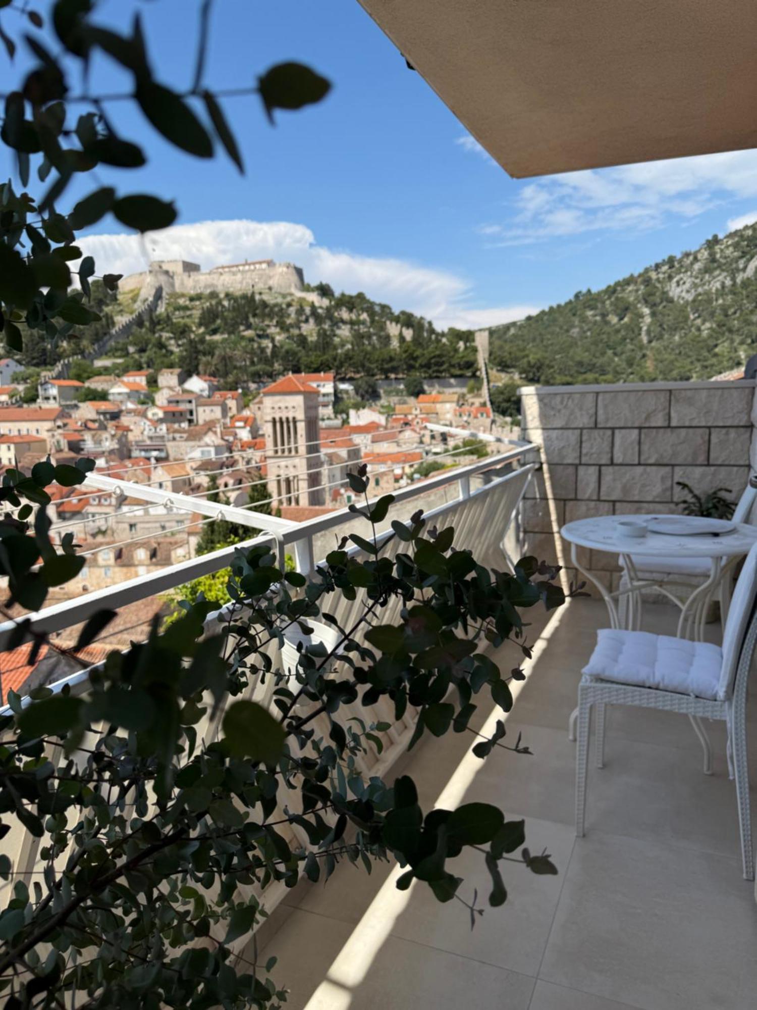 חוואר Oleander Apartment & Room Centar מראה חיצוני תמונה