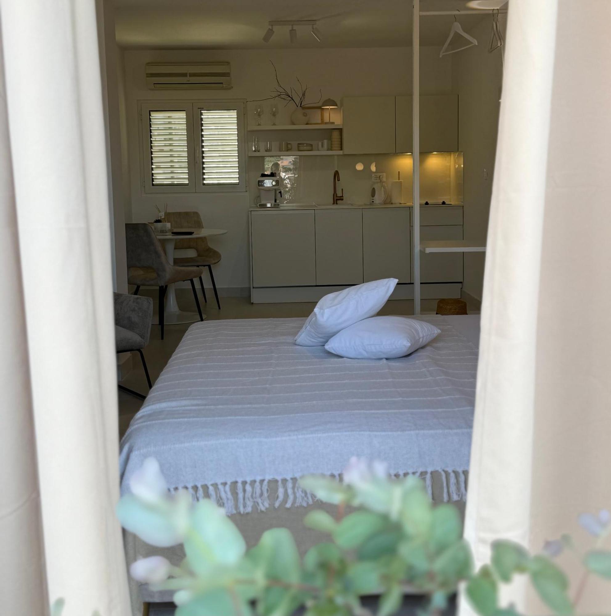 חוואר Oleander Apartment & Room Centar מראה חיצוני תמונה