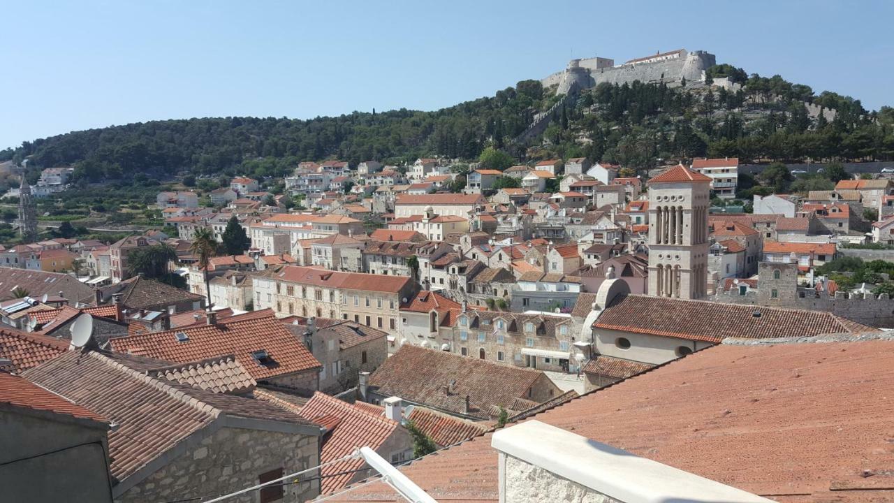 חוואר Oleander Apartment & Room Centar מראה חיצוני תמונה