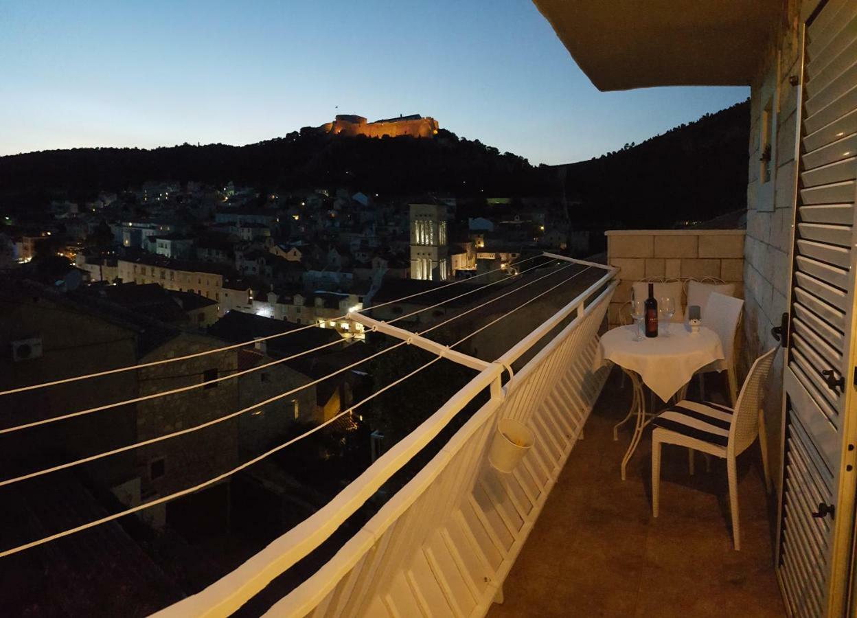 חוואר Oleander Apartment & Room Centar מראה חיצוני תמונה