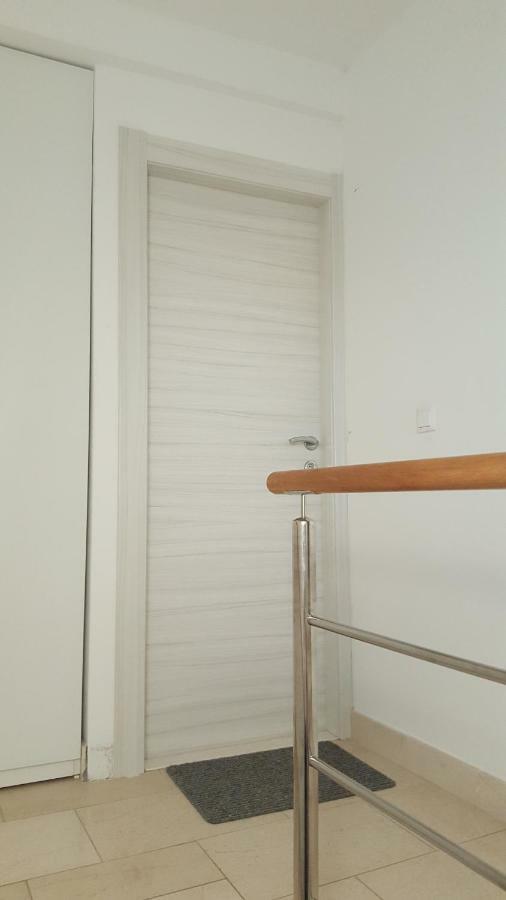 חוואר Oleander Apartment & Room Centar מראה חיצוני תמונה