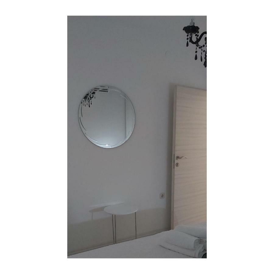חוואר Oleander Apartment & Room Centar מראה חיצוני תמונה